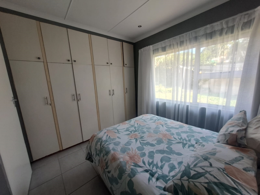 5 Bedroom Property for Sale in Beacon Bay North Eastern Cape